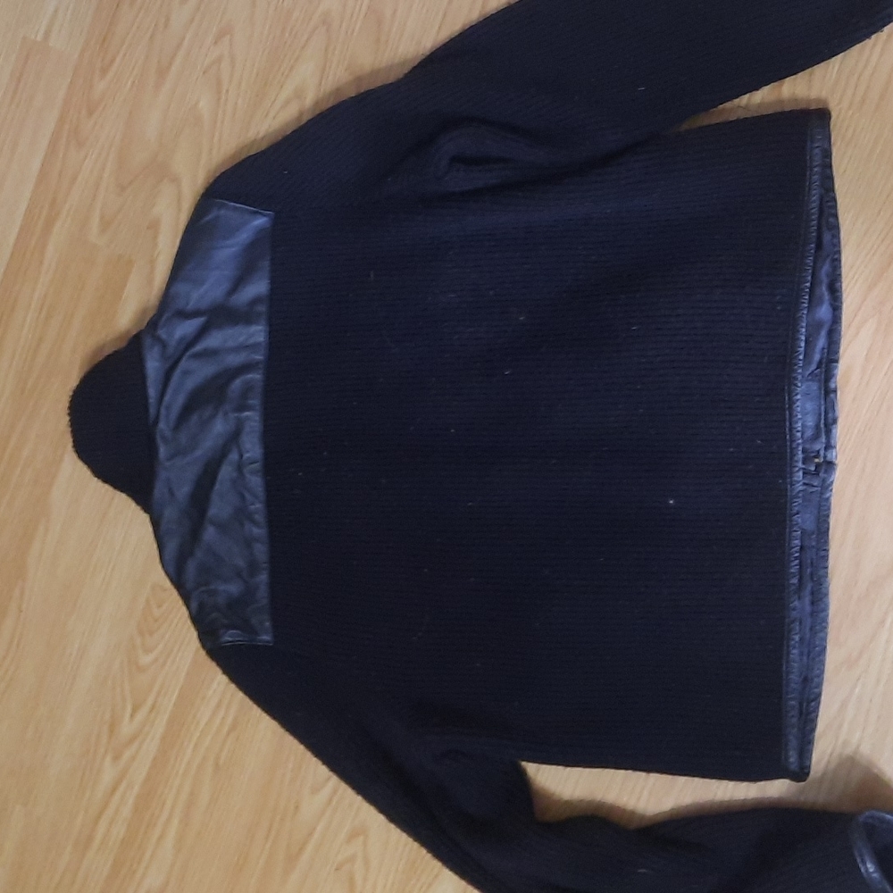 Leather jacket - Picture 9 of 10